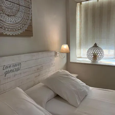 Aljara Mezquita Apartment *
